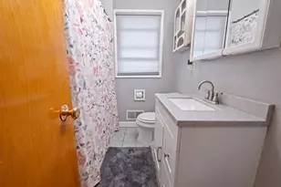 8611 Leclaire Ave, Burbank, IL 60459 - Photo 11