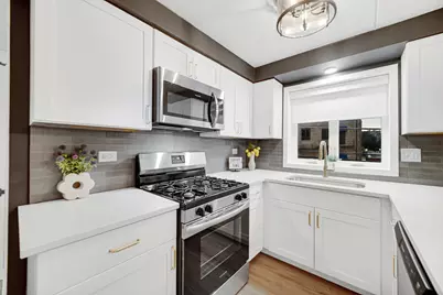 225 E Wing Street #302, Arlington Heights, IL 60004 - Photo 7