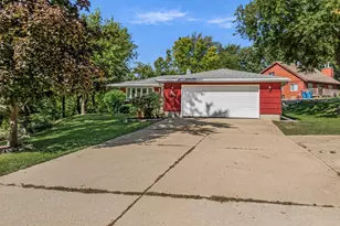 804 Bratton Ave, Marseilles, IL 61341 - Photo 3