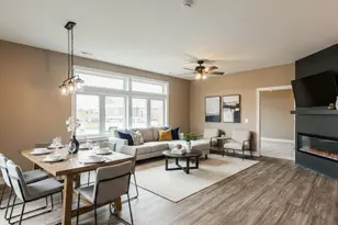 72 Kloe Ln, Sycamore, IL 60178 - Photo 3