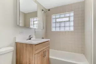 8208 S Oak Park Ave, Burbank, IL 60459 - Photo 13
