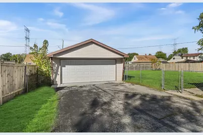8208 S Oak Park Avenue, Burbank, IL 60459 - Photo 17