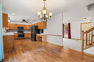 1807 Larkspur Dr, Plainfield, IL 60586 - Photo 9