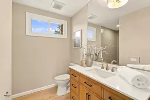 2703 N Ridge Ave, Arlington Heights, IL 60004 - Photo 19