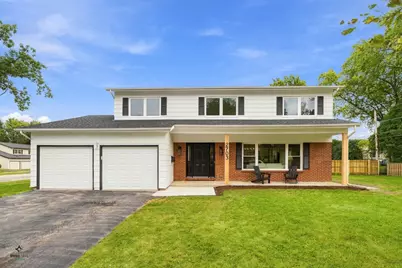 2703 N Ridge Avenue, Arlington Heights, IL 60004 - Photo 1