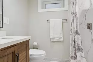 8201 N Wisner St, Niles, IL 60714 - Photo 33