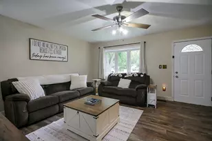 1612 Koch St, Pekin, IL 61554 - Photo 11