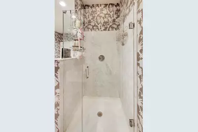 3022 W Newport Avenue, Chicago, IL 60618 - Photo 33