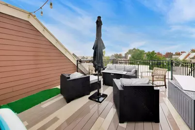 3022 W Newport Avenue, Chicago, IL 60618 - Photo 43