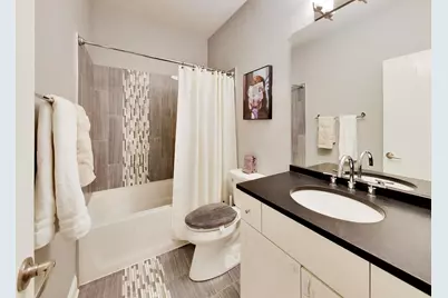 3022 W Newport Avenue, Chicago, IL 60618 - Photo 41