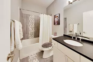 3022 W Newport Ave, Chicago, IL 60618 - Photo 41