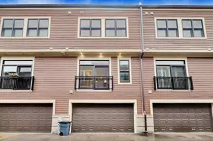 3022 W Newport Ave, Chicago, IL 60618 - Photo 45