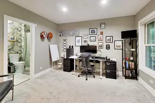 3022 W Newport Ave, Chicago, IL 60618 - Photo 9
