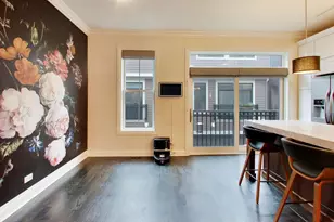 3022 W Newport Ave, Chicago, IL 60618 - Photo 21