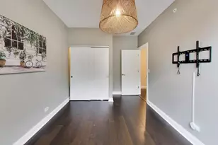 3022 W Newport Ave, Chicago, IL 60618 - Photo 37