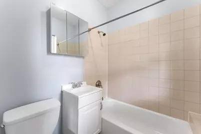 7451 N Greenview Avenue #313, Chicago, IL 60626 - Photo 9