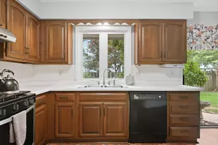 1114 Lexington Ln, Batavia, IL 60510 - Photo 15