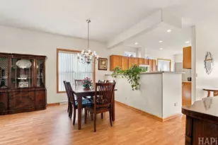 2903 Carousel Ct, Grayslake, IL 60030 - Photo 9