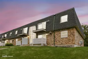 10045 S Walnut Terrace, Palos Hills, IL 60465 - Photo 5