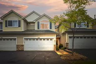 208 Timber Trails Blvd, Gilberts, IL 60136 - Photo 1