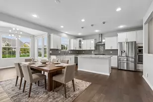43 Palisades Blvd, Hawthorn Woods, IL 60047 - Photo 3