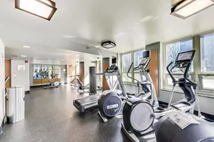345 N La Salle Dr, Chicago, IL 60654 - Photo 27
