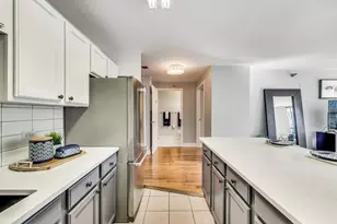 345 N La Salle Dr, Chicago, IL 60654 - Photo 11