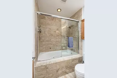 917 W Lakeside Place #3W, Chicago, IL 60640 - Photo 17
