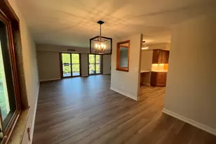1615 E Central Rd, Arlington Heights, IL 60005 - Photo 9