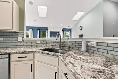 2469 Stoughton Circle #2469, Aurora, IL 60502 - Photo 9