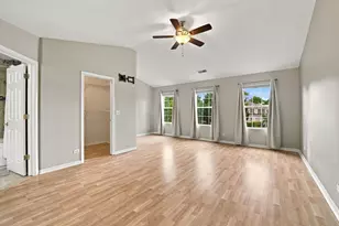 2469 Stoughton Cir, Aurora, IL 60502 - Photo 15