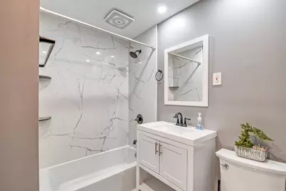 5145 Mulford Street, Skokie, IL 60077 - Photo 11
