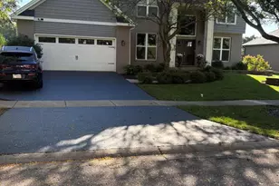2559 W Walnut Ave, Geneva, IL 60134 - Photo 1