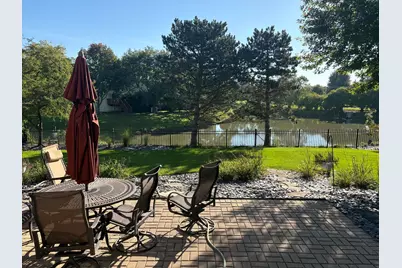 2559 W Walnut Avenue, Geneva, IL 60134 - Photo 3