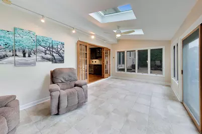 1036 W Skylark Drive, Palatine, IL 60067 - Photo 17