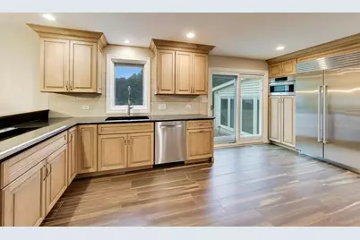 1036 W Skylark Drive, Palatine, IL 60067 - Photo 11
