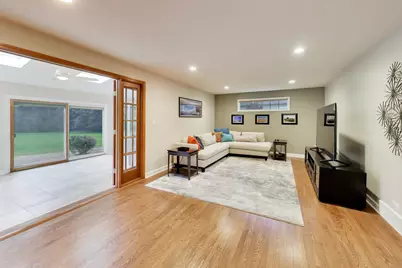 1036 W Skylark Drive, Palatine, IL 60067 - Photo 13