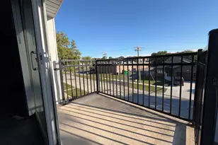 6440 Pamela Ln, Chicago Ridge, IL 60415 - Photo 5