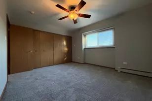 6440 Pamela Ln, Chicago Ridge, IL 60415 - Photo 9