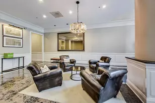 630 N State St, Chicago, IL 60654 - Photo 3