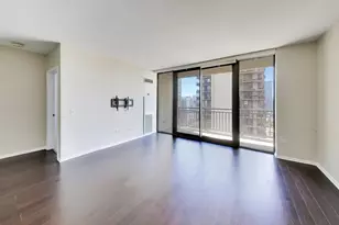 630 N State St, Chicago, IL 60654 - Photo 7