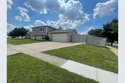 793 Six Pines Drive, Romeoville, IL 60446 - Photo 3