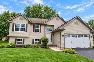 16 King Henry Rd, Poplar Grove, IL 61065 - Photo 1