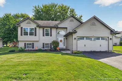 16 King Henry Road, Poplar Grove, IL 61065 - Photo 5