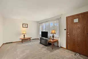5104 S Menard Ave, Chicago, IL 60638 - Photo 3