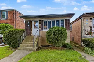 5104 S Menard Ave, Chicago, IL 60638 - Photo 1