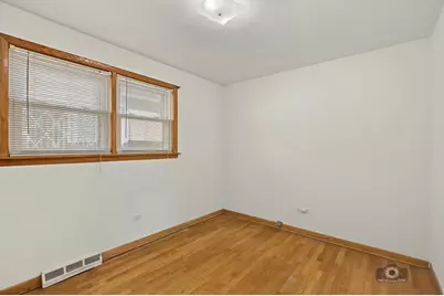 5104 S Menard Avenue, Chicago, IL 60638 - Photo 13
