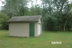 221 North St, Woodland, IL 60974 - Photo 7