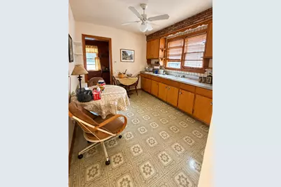 6243 W Waveland Avenue, Chicago, IL 60634 - Photo 11