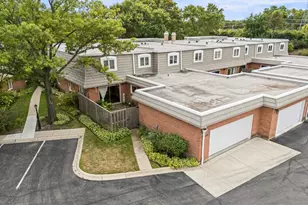 1491 Avignon Ct, Highland Park, IL 60035 - Photo 27